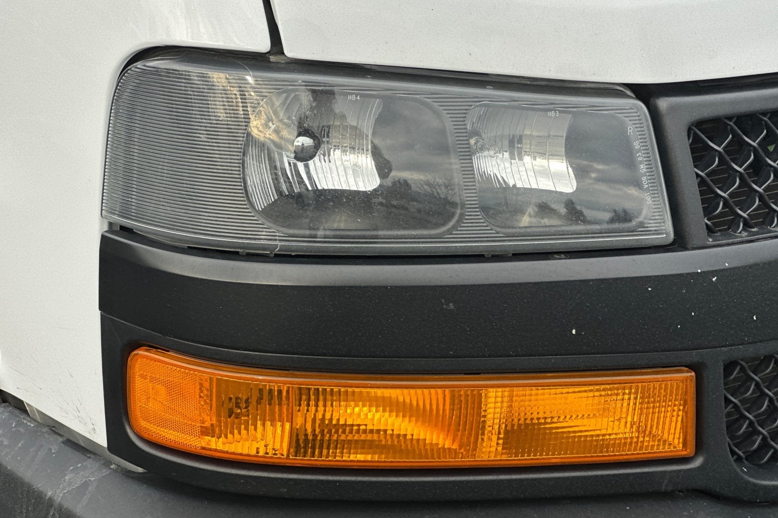 2023 Chevrolet Express 2500 Work Van Cargo