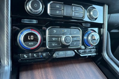 2024 GMC Yukon XL Denali Ultimate