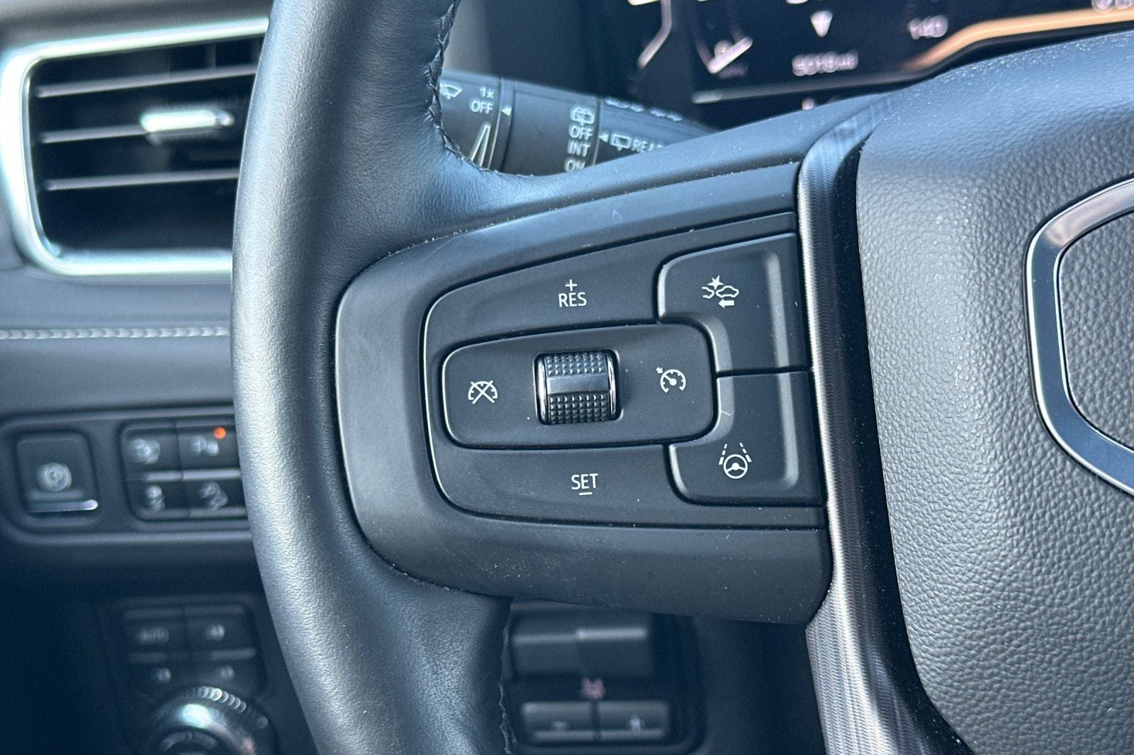 2024 GMC Yukon XL Denali Ultimate