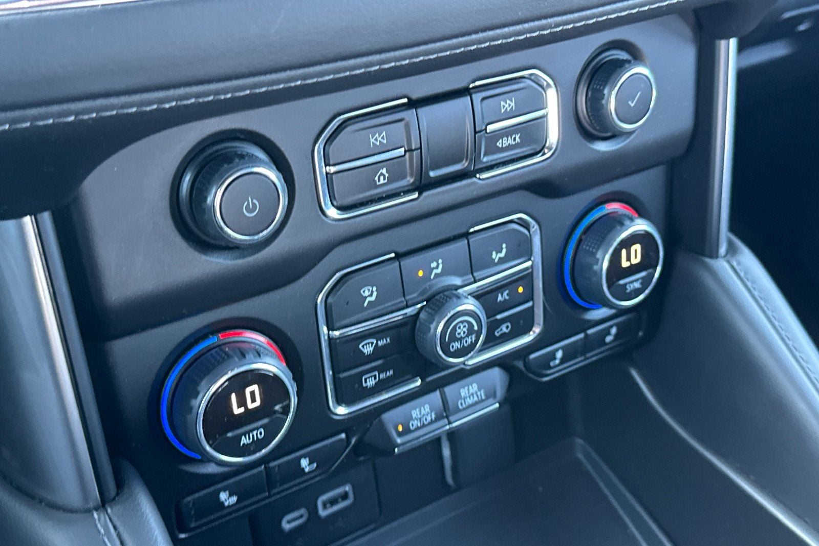 2024 Chevrolet Tahoe Z71 - Photo 29
