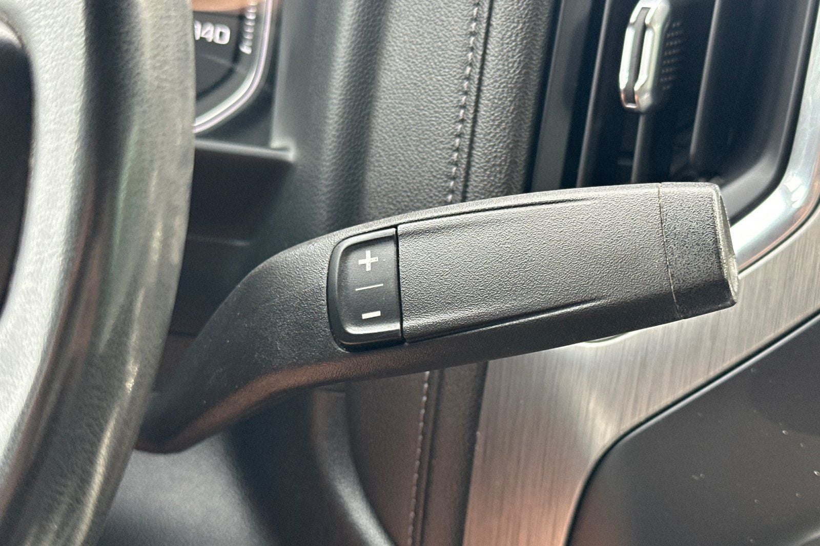 2023 GMC Sierra 2500HD Denali