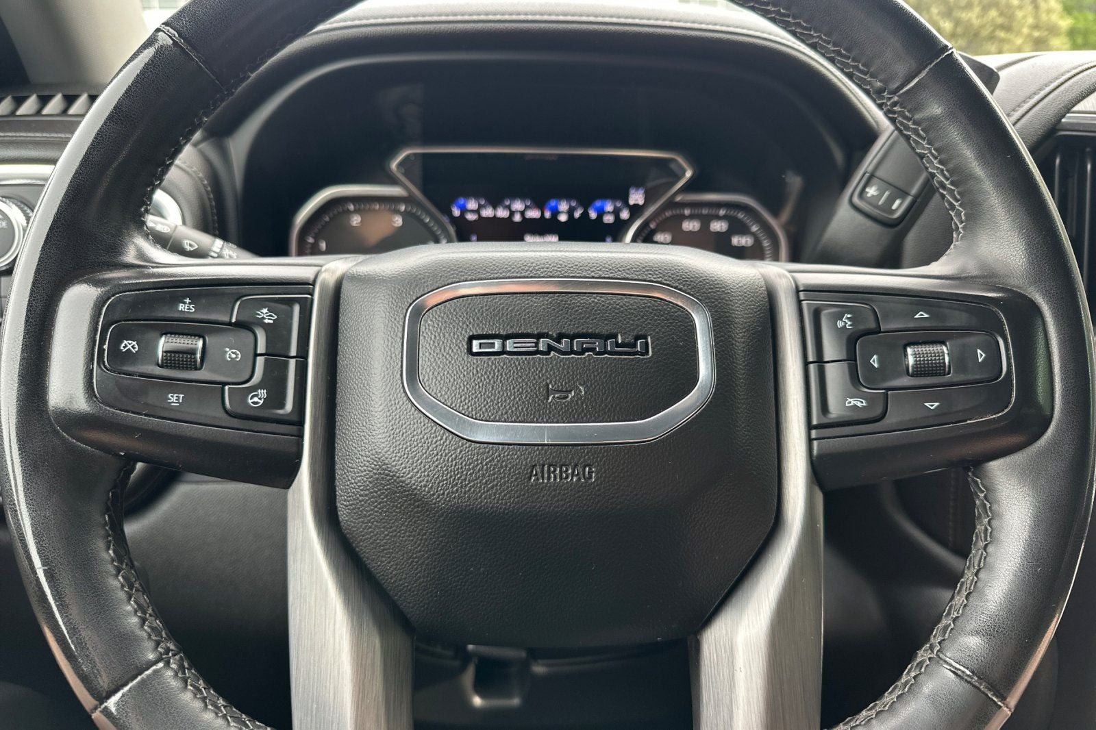 2023 GMC Sierra 2500HD Denali