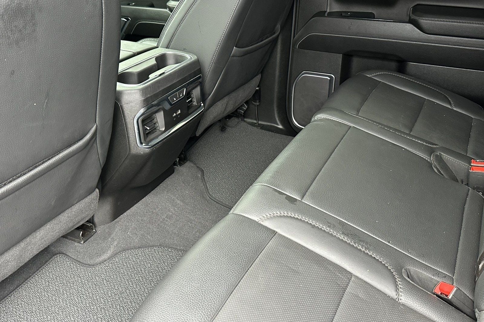 2024 GMC Sierra 3500HD Denali