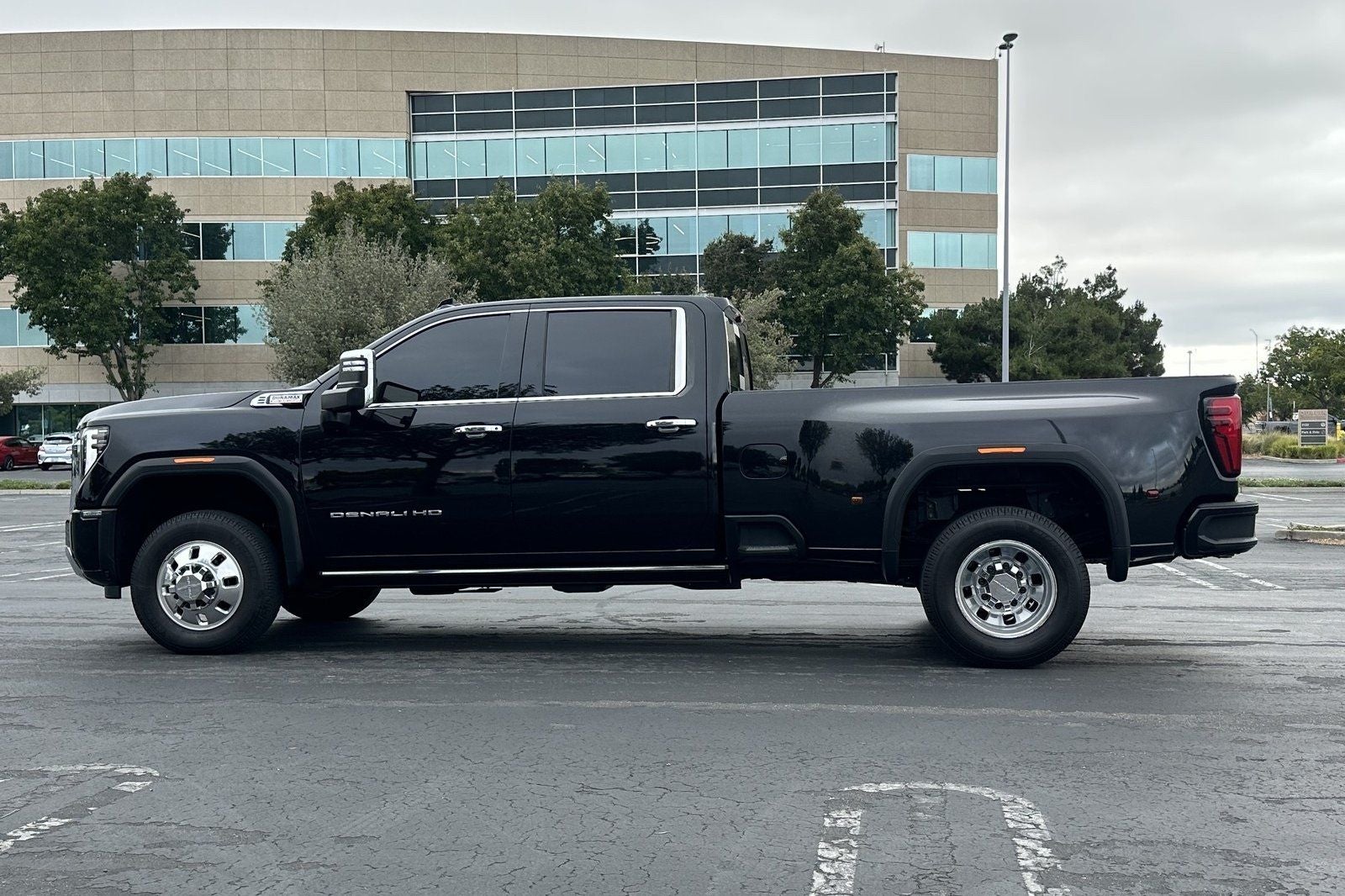 2024 GMC Sierra 3500HD Denali