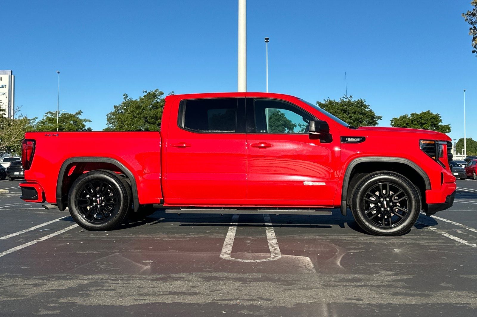 2025 GMC Sierra 1500 Elevation