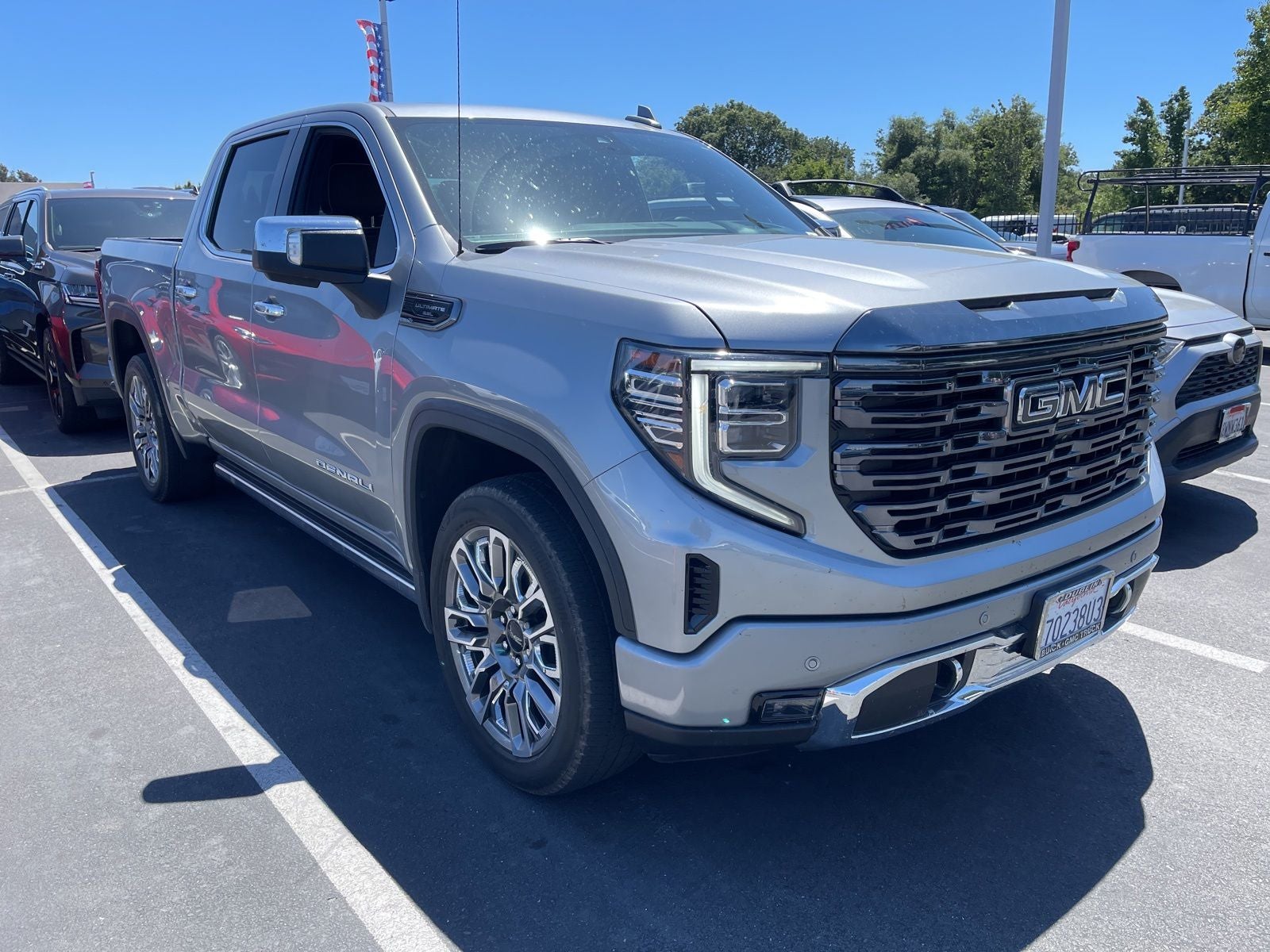 2023 GMC Sierra 4WD Crew Cab Short Box Denali Ultimate's photo