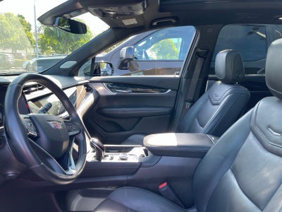 2023 Cadillac XT6 Premium Luxury