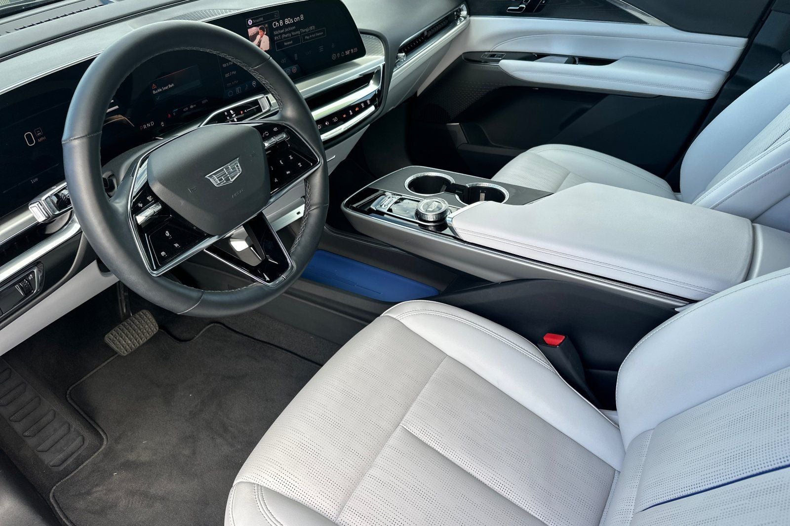 2024 Cadillac LYRIQ Sport