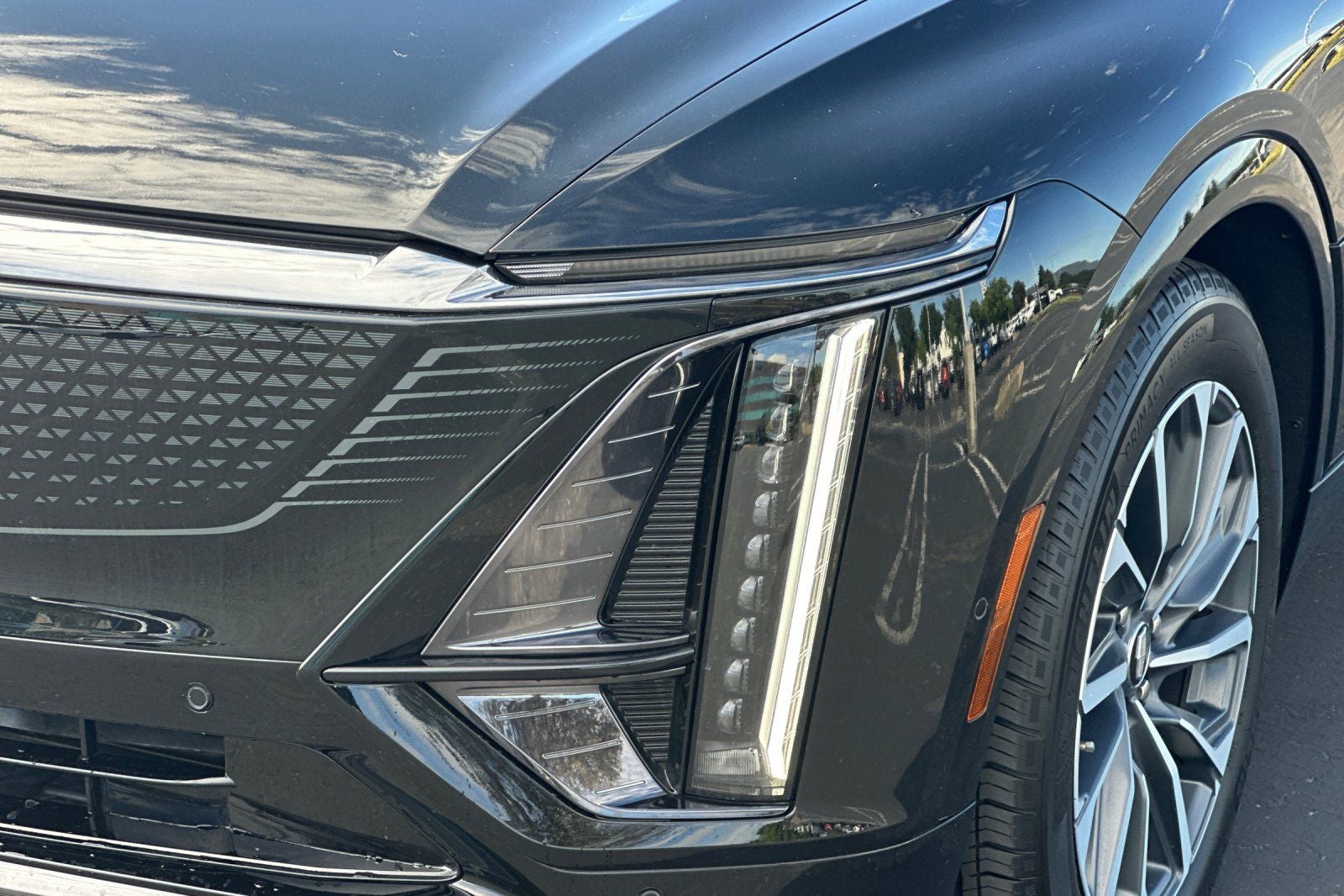 2024 Cadillac LYRIQ Sport