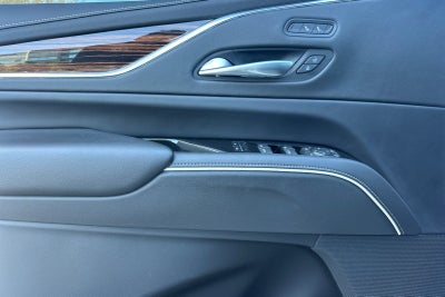 2022 Cadillac Escalade Luxury