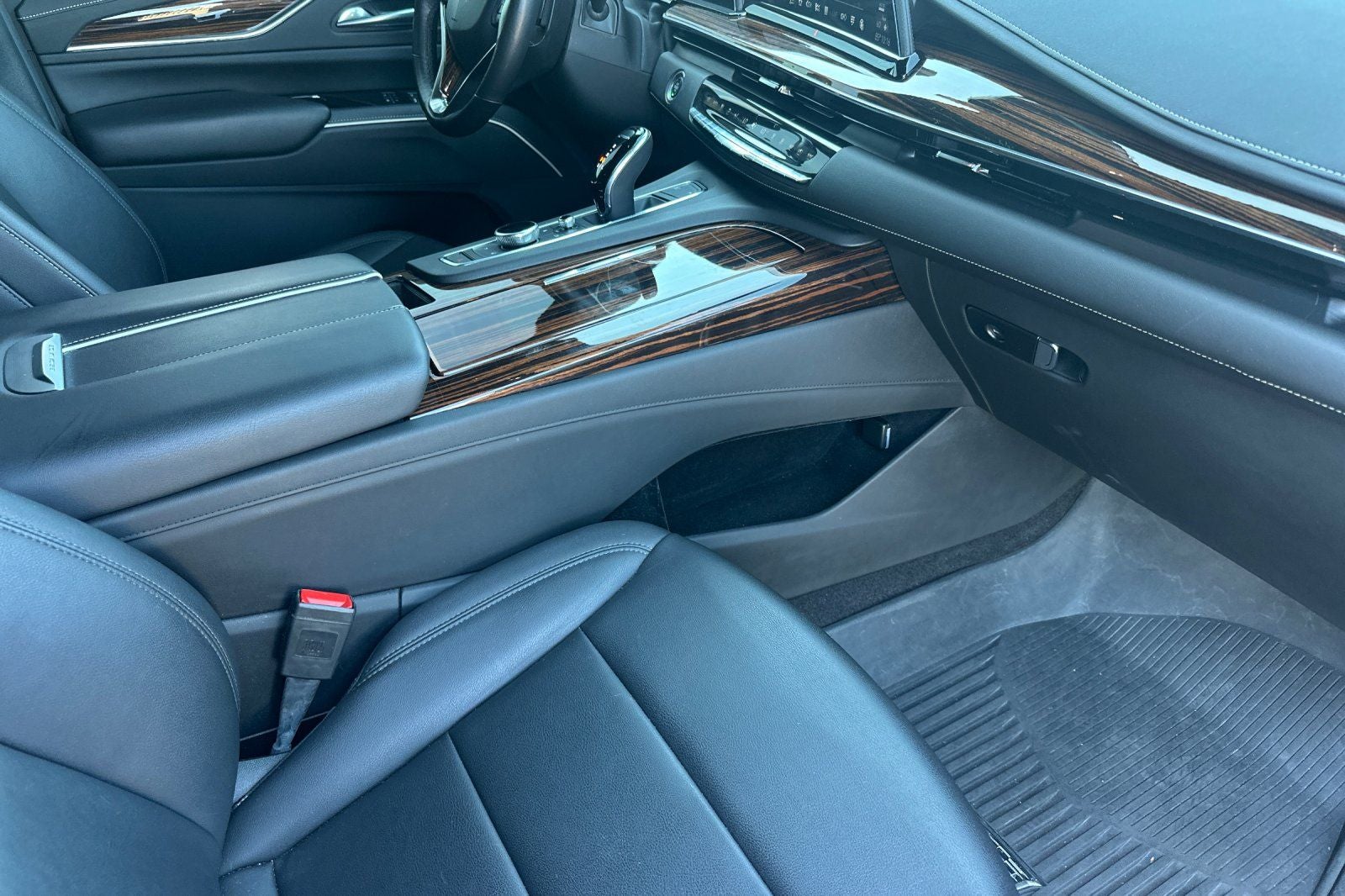 2022 Cadillac Escalade Luxury