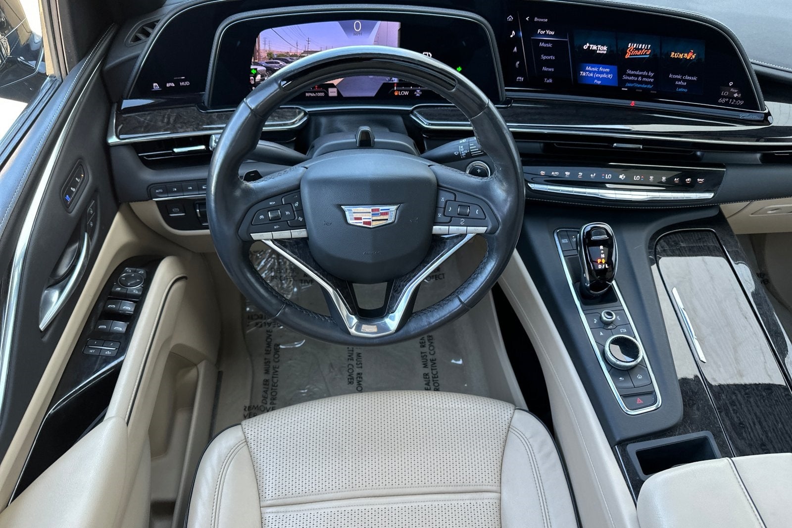 2023 Cadillac Escalade Premium Luxury