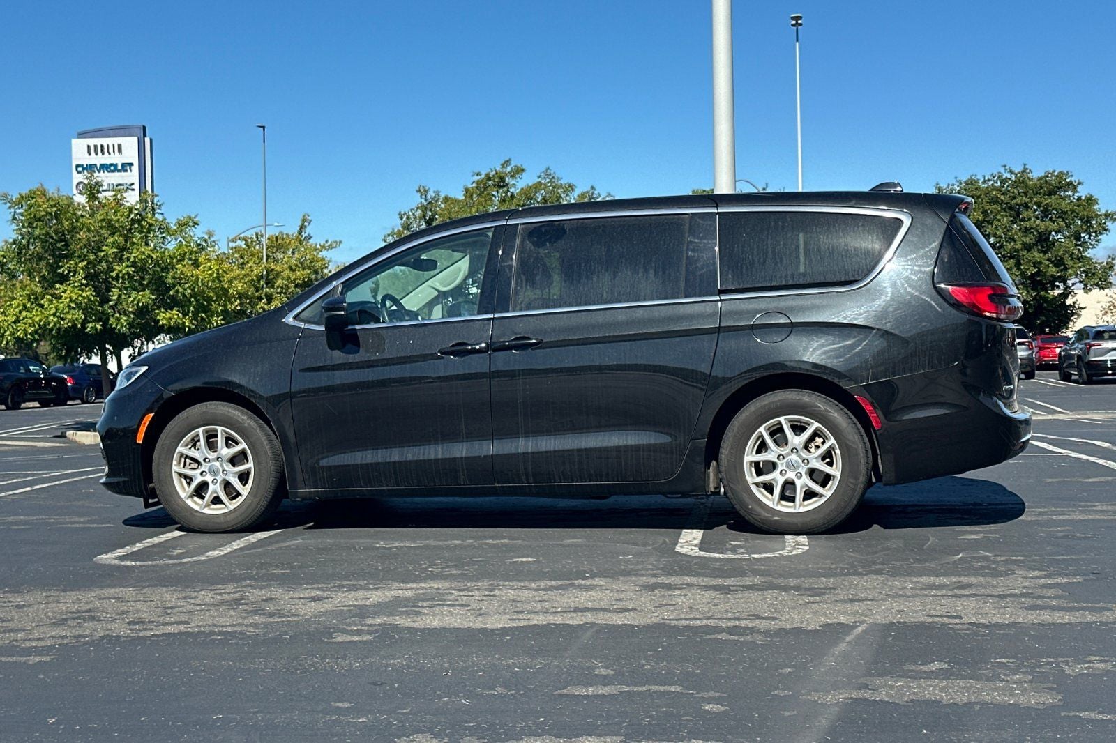 2023 Chrysler Pacifica Touring L