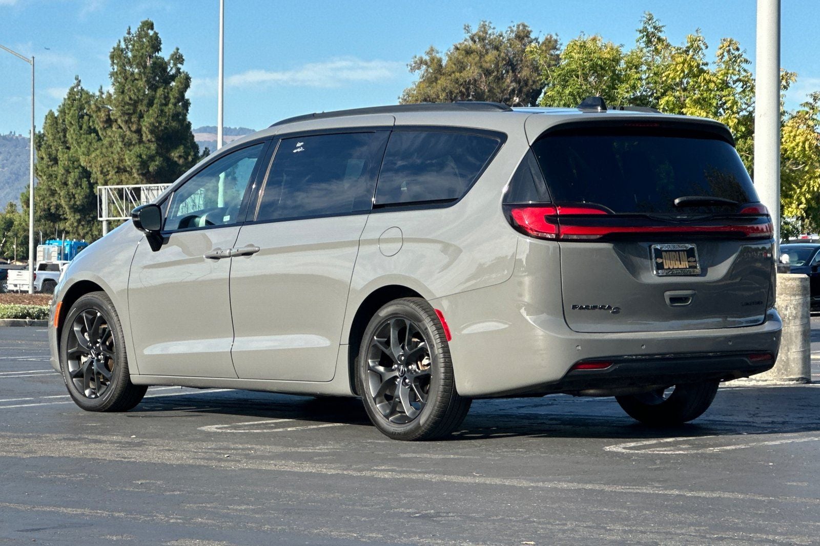 2025 Chrysler Pacifica Limited