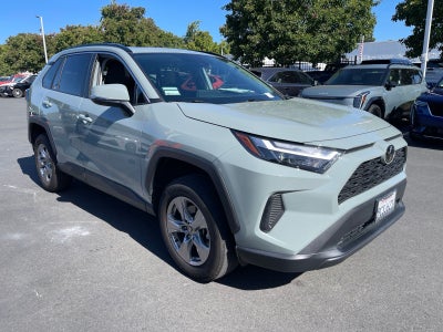 2022 Toyota RAV4 XLE
