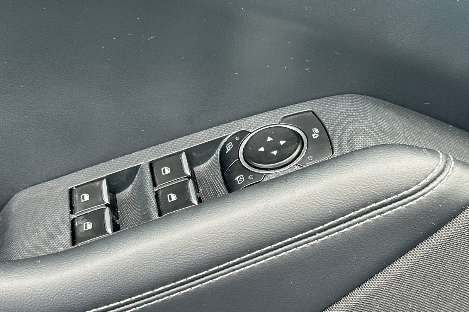 2023 Ford Mustang Mach-E Select