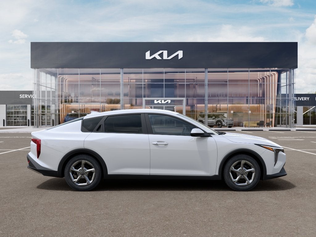 2027 Kia K4 LXS
