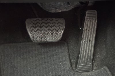 2022 Toyota Camry Hybrid SE