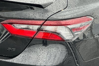 2022 Toyota Camry Hybrid SE