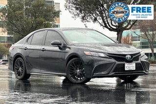 2022 Toyota Camry Hybrid SE