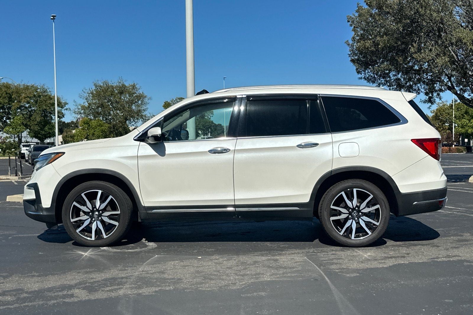 2019 Honda Pilot Touring 8 Passenger