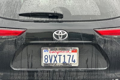 2021 Toyota Highlander LE