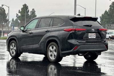 2021 Toyota Highlander LE