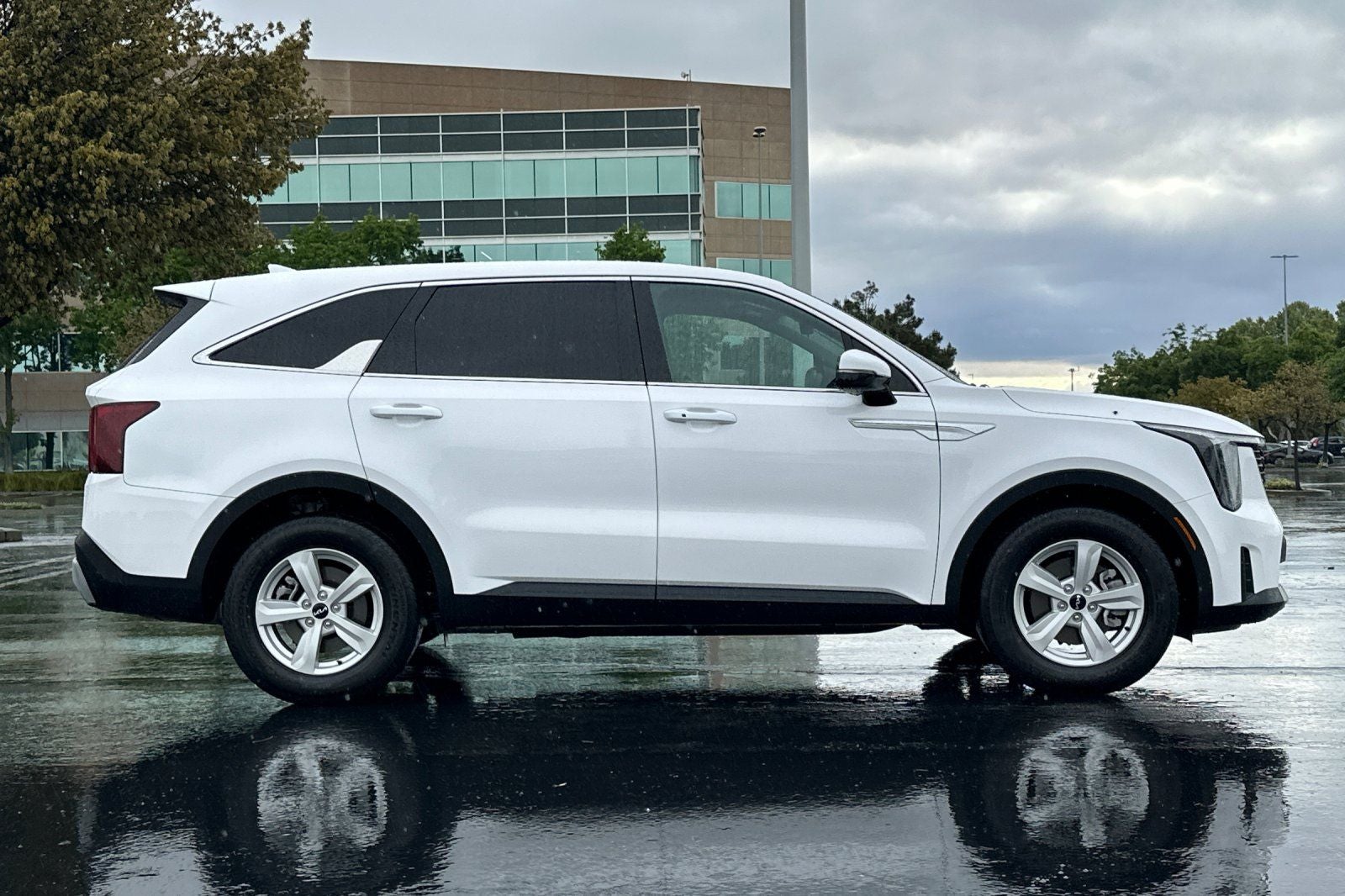 2025 Kia Sorento LX
