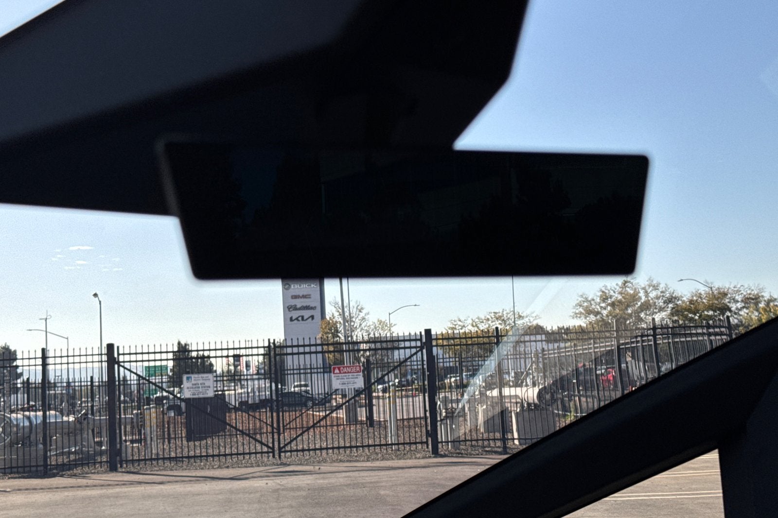 2024 Tesla Cybertruck Base