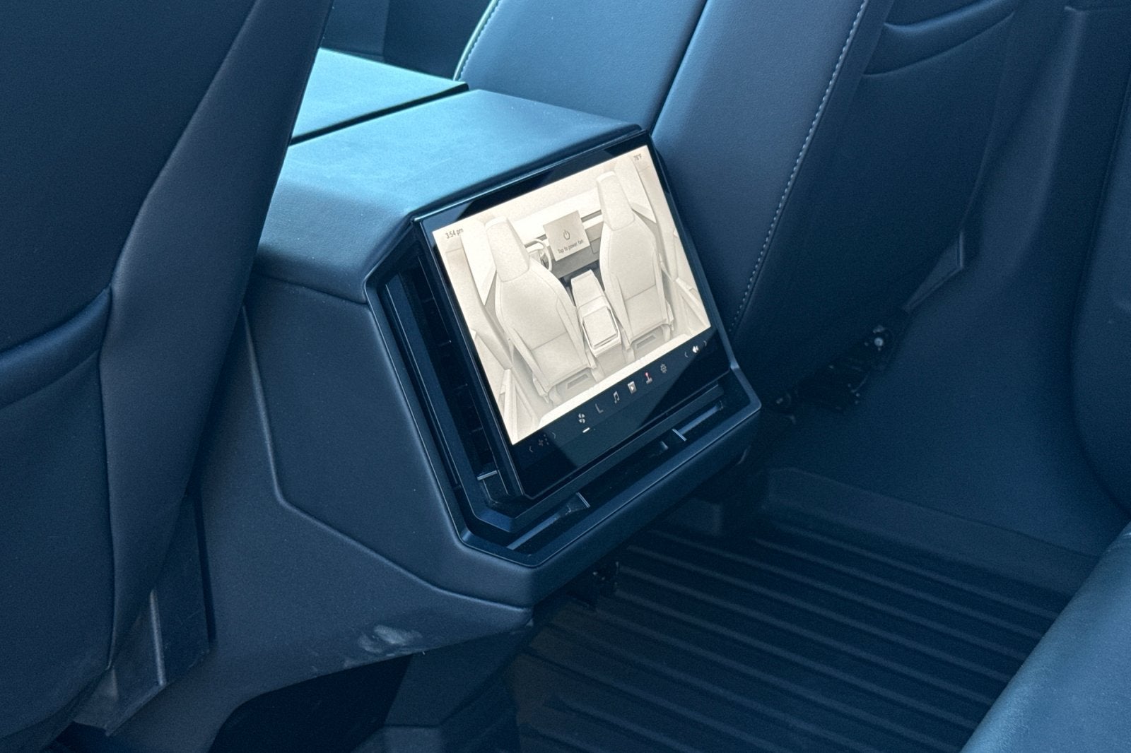 2024 Tesla Cybertruck Base
