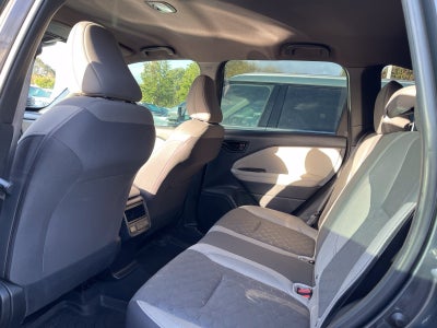 2025 Subaru Forester Base