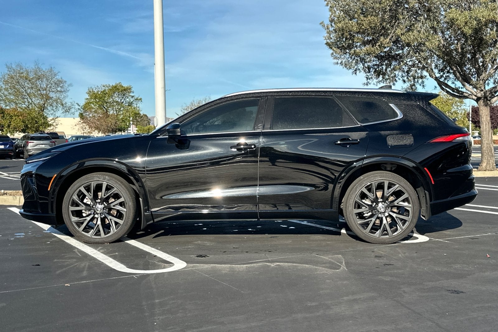 2025 Toyota Crown Signia Limited