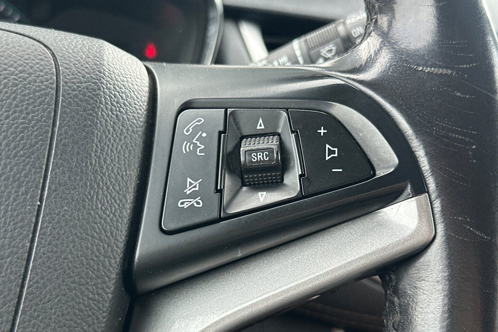 2022 Chevrolet Trax LT - Photo 36