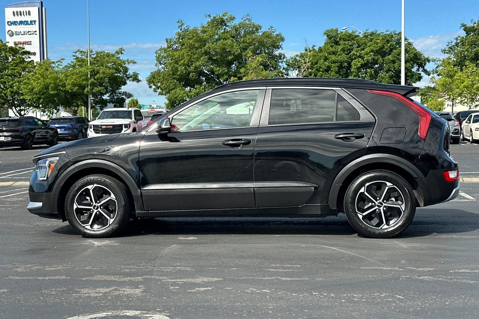 2023 Kia Niro EX