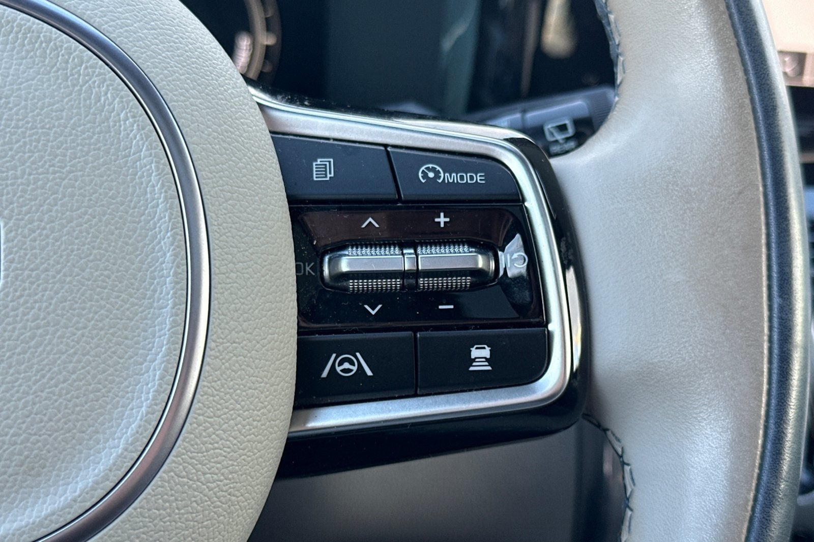 2023 Kia Sorento Plug-In Hybrid SX Prestige