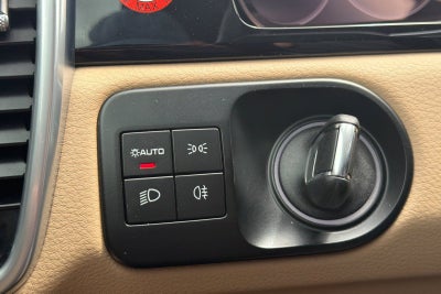 2023 Porsche Cayenne Base