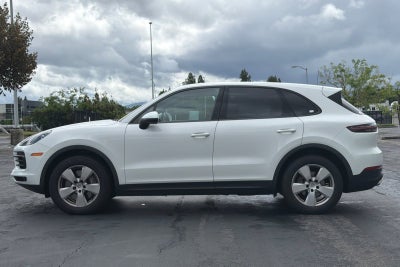 2023 Porsche Cayenne Base