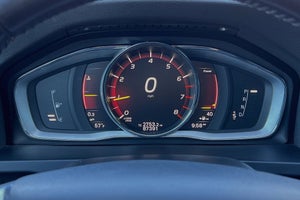 2018 Volvo V60 Cross Country T5