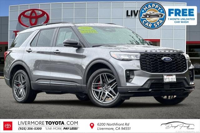 2025 Ford Explorer ST-Line