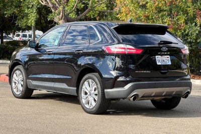 2022 Ford Edge Titanium