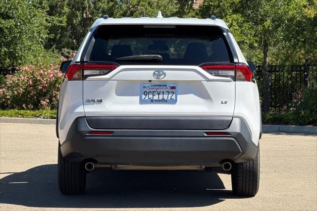 2021 Toyota RAV4 LE