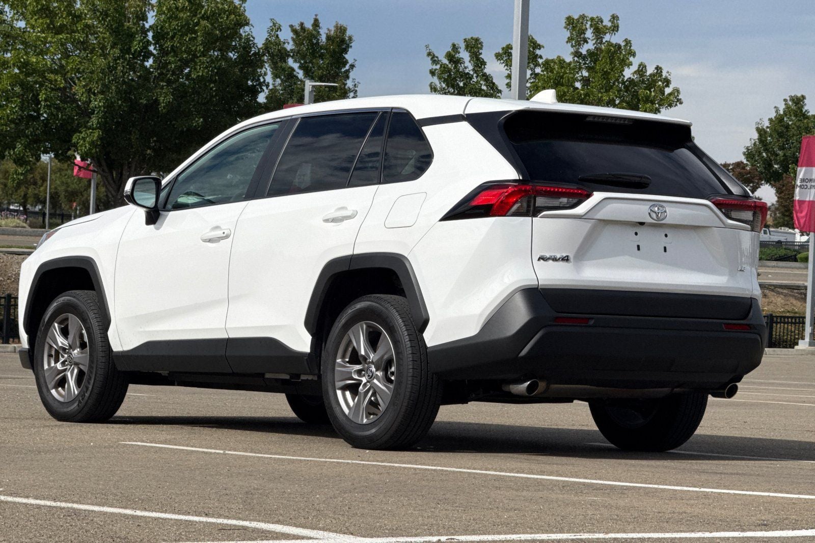 2025 Toyota RAV4 LE