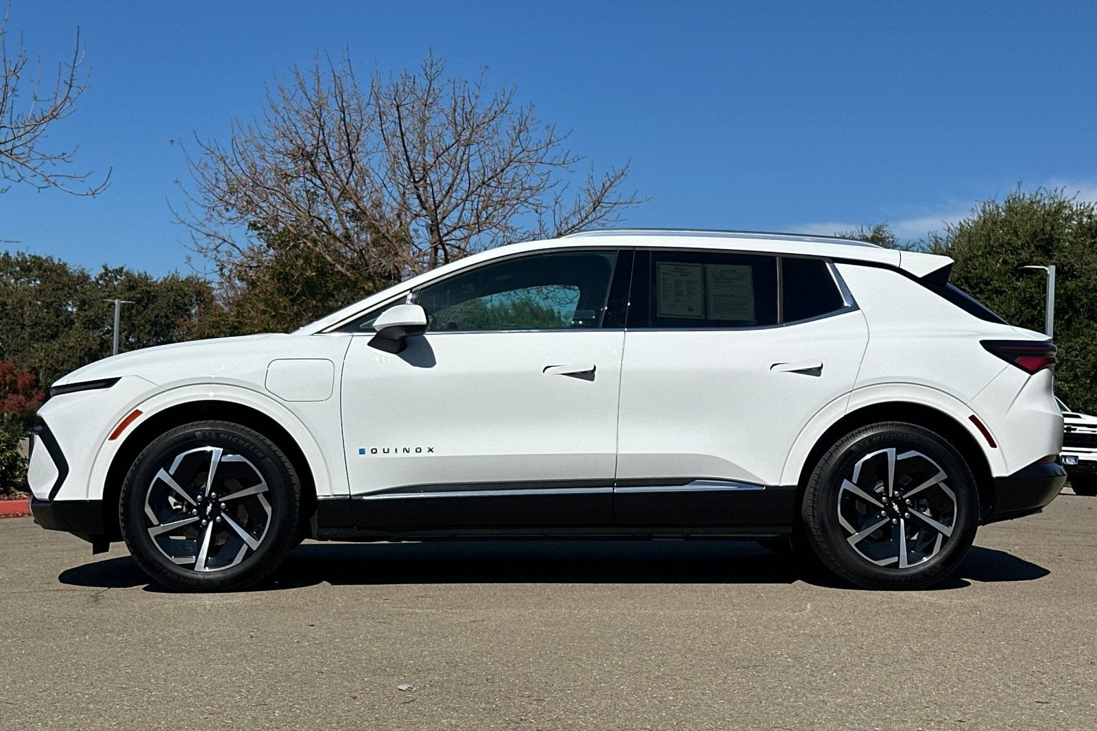 2024 Chevrolet Equinox EV LT
