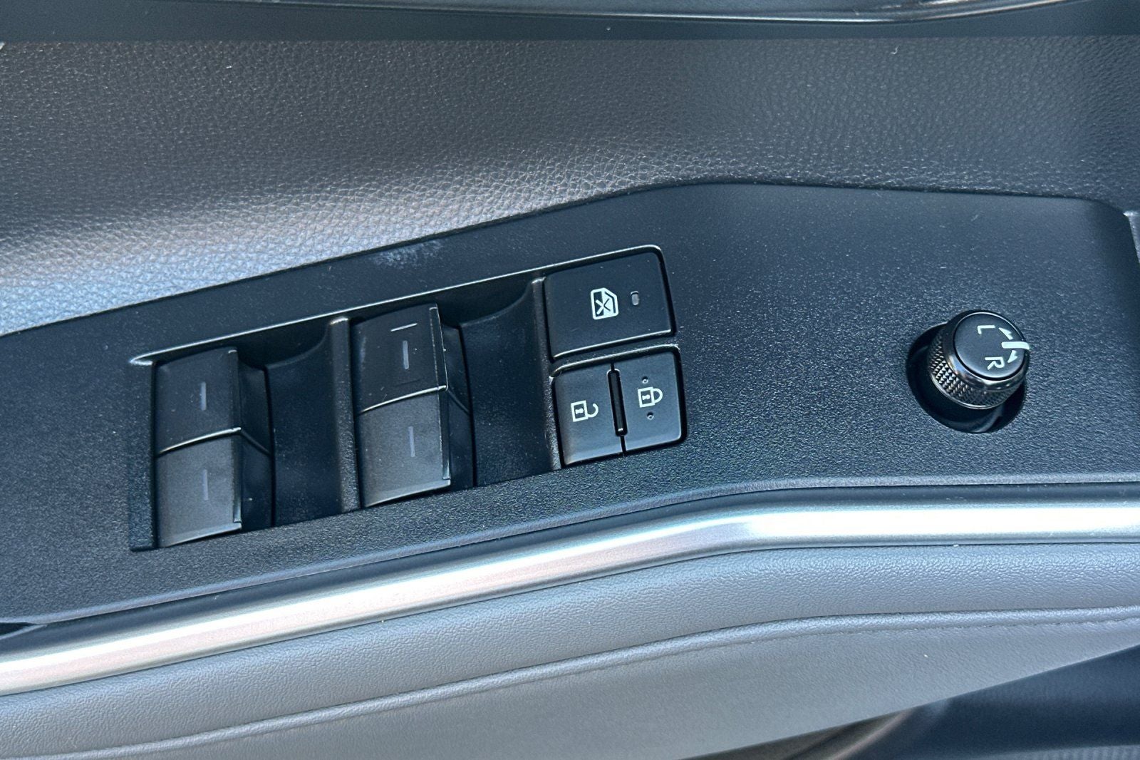 2021 Toyota Highlander Hybrid LE