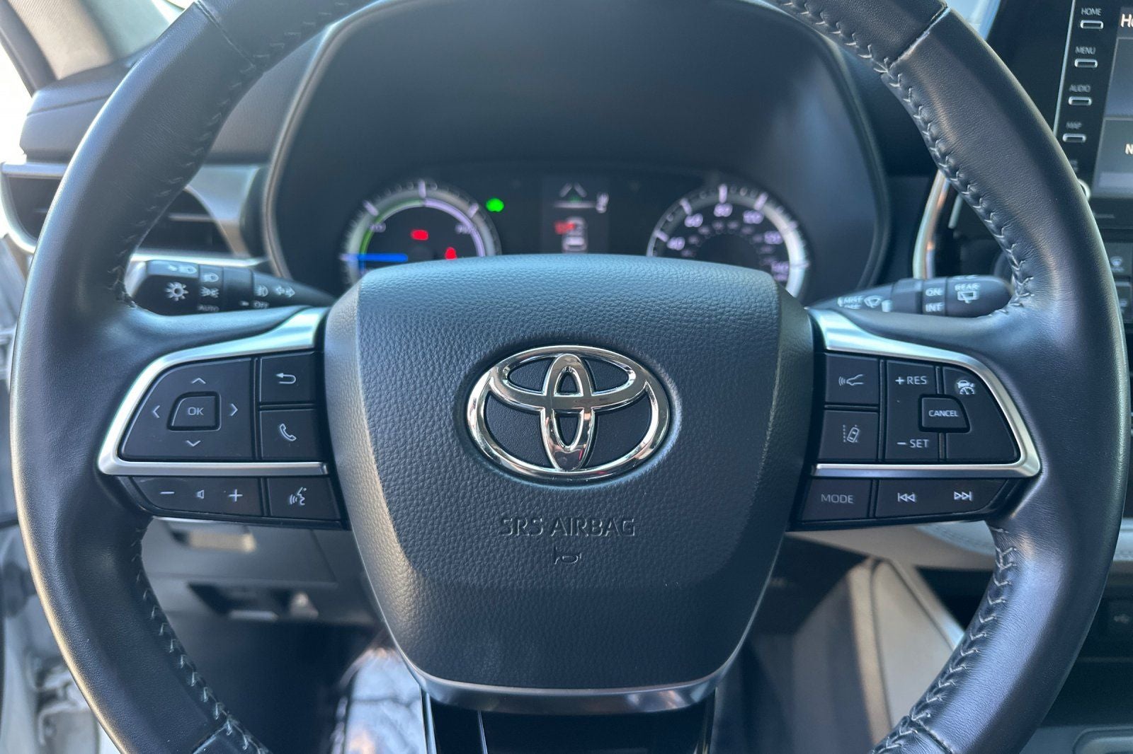 2021 Toyota Highlander Hybrid LE