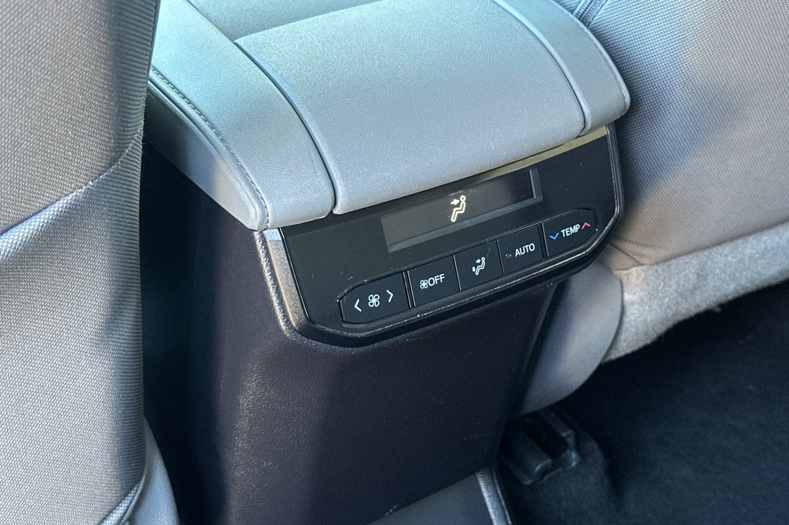 2021 Toyota Highlander Hybrid LE