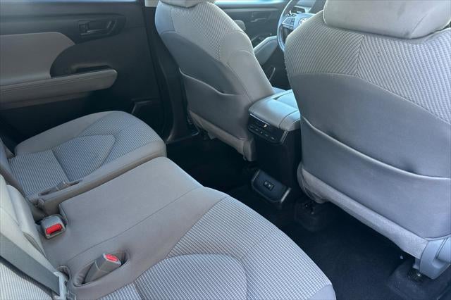 2021 Toyota Highlander Hybrid LE