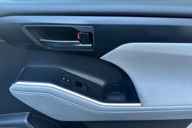 2021 Toyota Highlander Hybrid LE