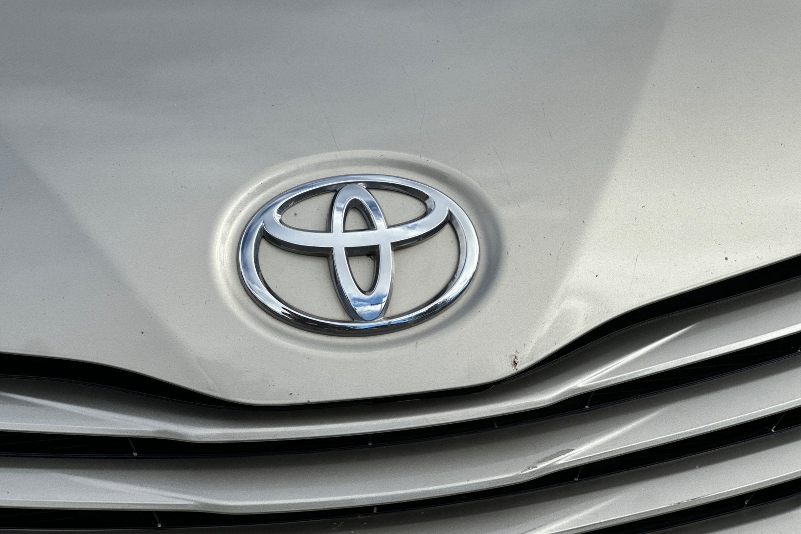 2015 Toyota Sienna LE 8 Passenger