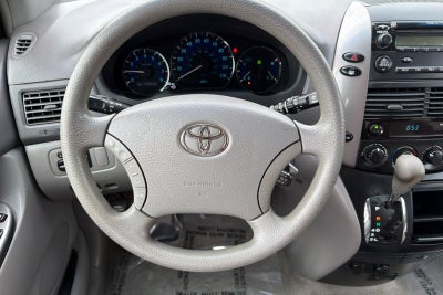 2008 Toyota Sienna LE